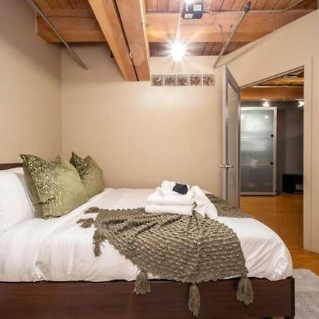 Historic Jd Loft, Near Ice District, Rogers Place, Ug Parking إيدمونتون المظهر الخارجي الصورة