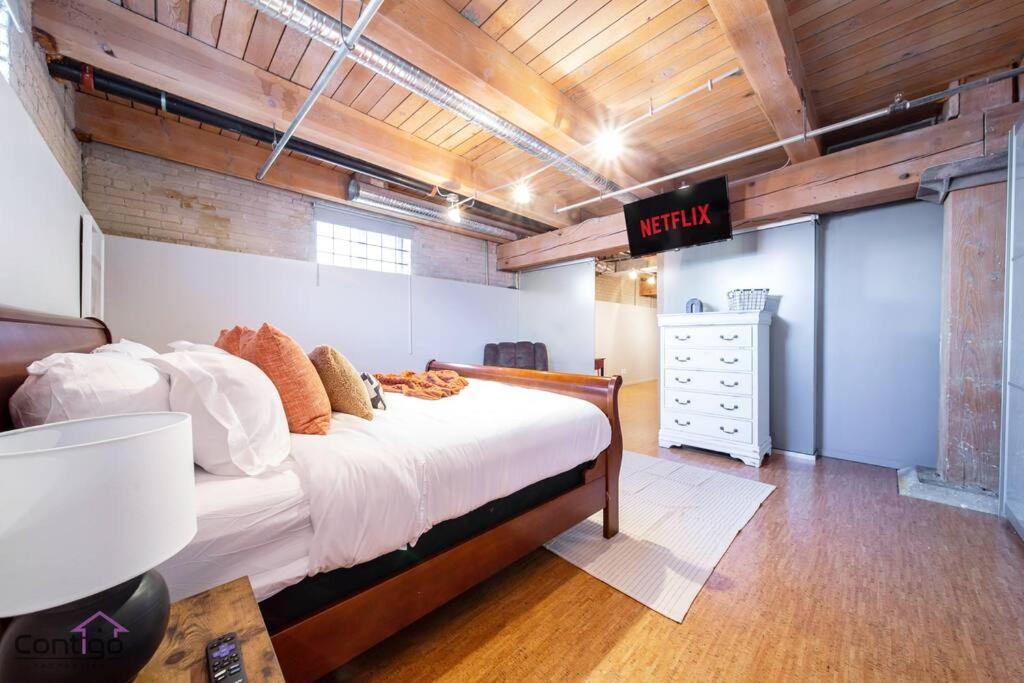 Historic Jd Loft, Near Ice District, Rogers Place, Ug Parking إيدمونتون المظهر الخارجي الصورة