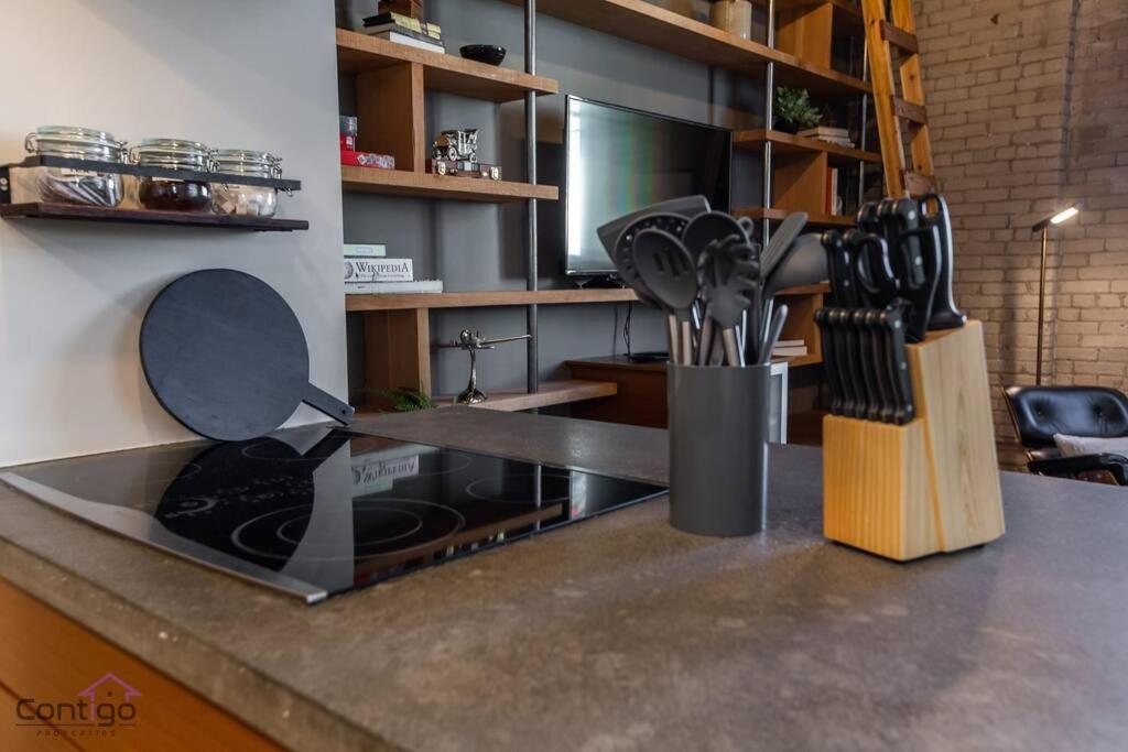 Historic Jd Loft, Near Ice District, Rogers Place, Ug Parking إيدمونتون المظهر الخارجي الصورة