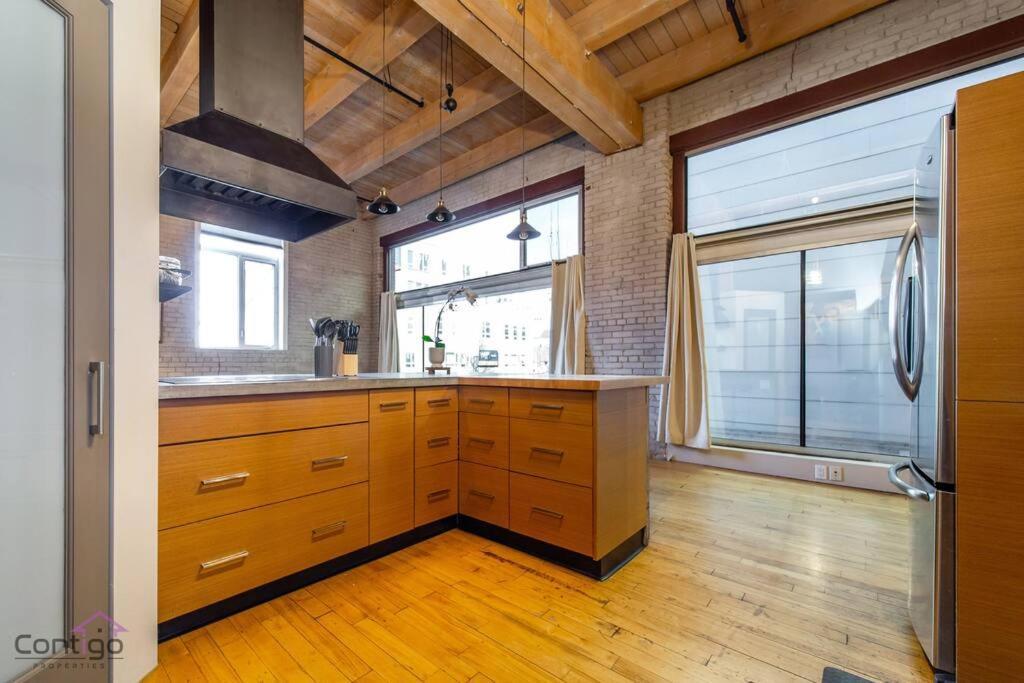 Historic Jd Loft, Near Ice District, Rogers Place, Ug Parking إيدمونتون المظهر الخارجي الصورة