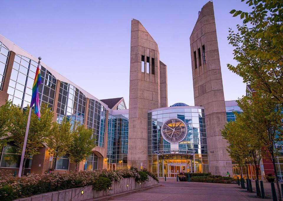 Historic Jd Loft, Near Ice District, Rogers Place, Ug Parking إيدمونتون المظهر الخارجي الصورة