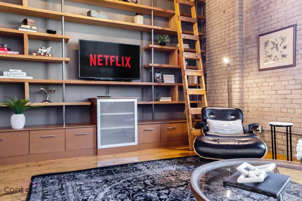 Historic Jd Loft, Near Ice District, Rogers Place, Ug Parking إيدمونتون المظهر الخارجي الصورة